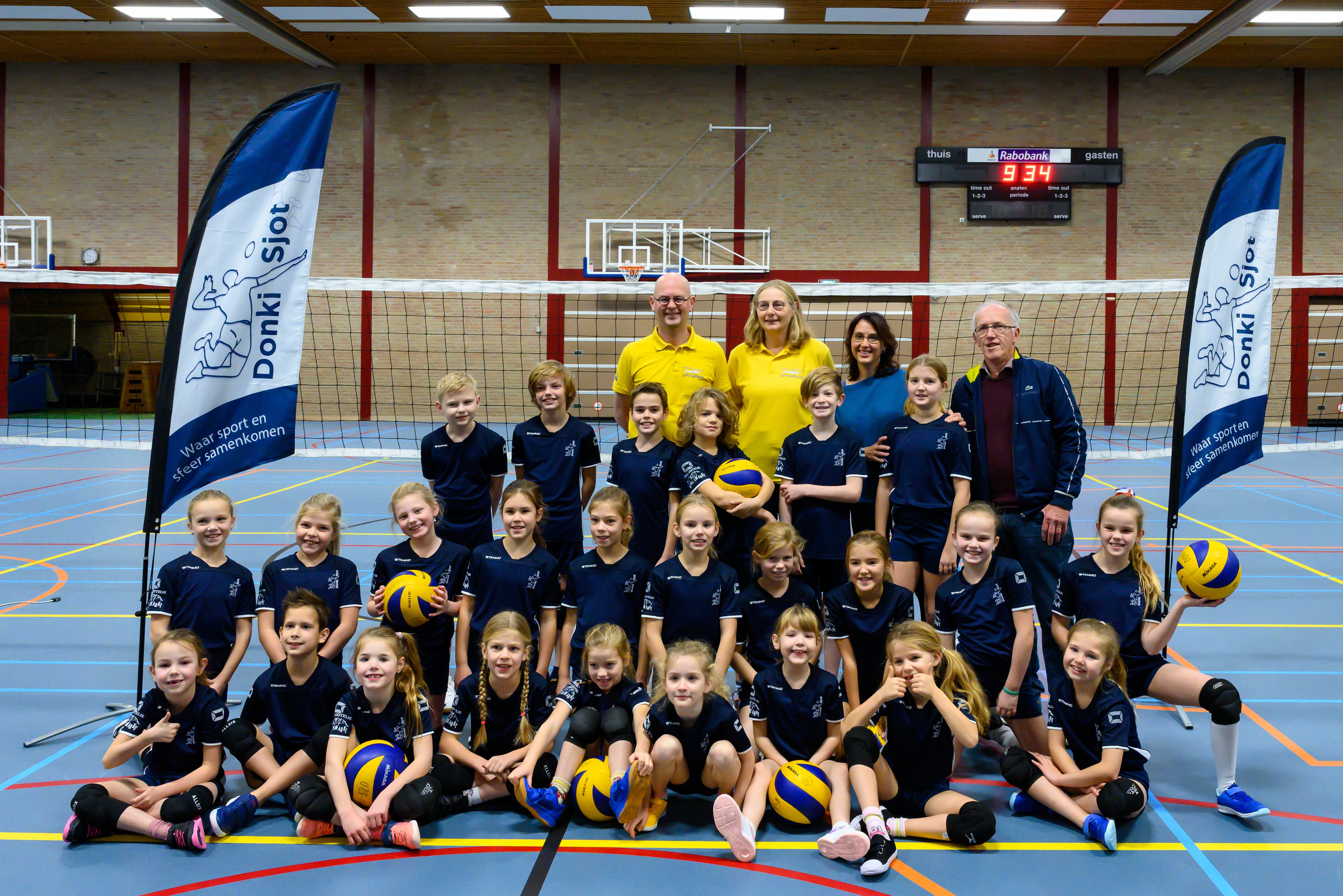 foto presentatie tenues cmv